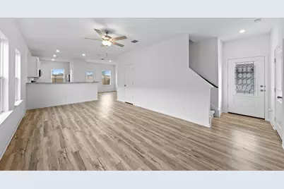 14709 Eagles Claw Way, Elgin, TX 78621 - Photo 4