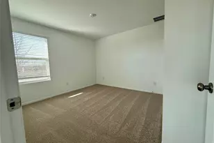 160 Sky Meadows Cir, San Marcos, TX 78666 - Photo 8