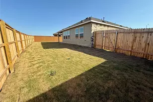 160 Sky Meadows Cir, San Marcos, TX 78666 - Photo 30
