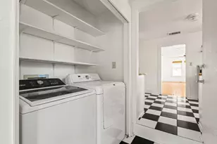 800 W Gibson St, Austin, TX 78704 - Photo 10