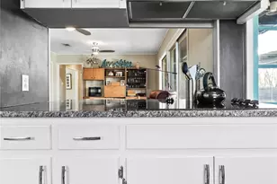 204 Taylor Rd, Elgin, TX 78621 - Photo 8