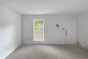 8611 Putnam Dr, Austin, TX 78757 - Photo 14