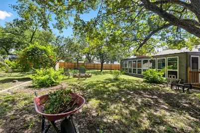 606 E Liberty Avenue E, Round Rock, TX 78664 - Photo 24