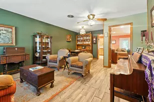 606 E Liberty Ave E, Round Rock, TX 78664 - Photo 4