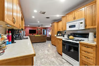 606 E Liberty Avenue E, Round Rock, TX 78664 - Photo 8