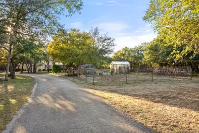 301 Crystal Meadows Drive, Kyle, TX 78640 - Photo 32