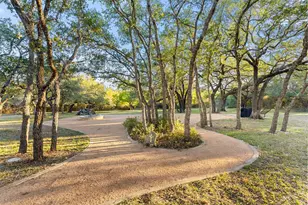 301 Crystal Meadows Dr, Kyle, TX 78640 - Photo 4