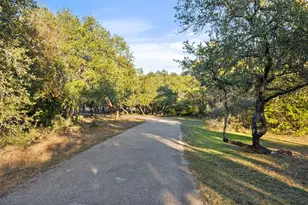 301 Crystal Meadows Dr, Kyle, TX 78640 - Photo 30