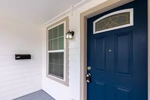 912 W Lynwood Ave, San Antonio, TX 78201 - Photo 2