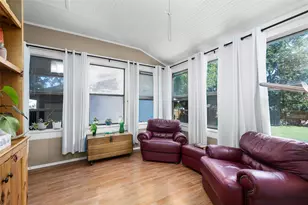 409 W Clark St, Bartlett, TX 76511 - Photo 20