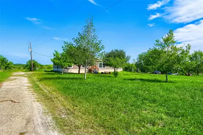 401 Graef Road, Kyle, TX 78640 - Photo 8