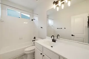 117 Falkland St, Hutto, TX 78634 - Photo 10