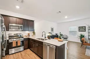 117 Badillo Wy, Bastrop, TX 78602 - Photo 20