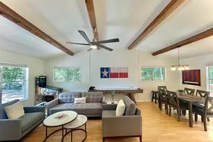 1582 Valley Dr, Canyon Lake, TX 78133 - Photo 4
