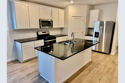 145 Fossil, Kyle, TX 78640 - Photo 2