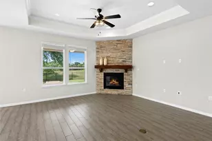 300 Hanging Star Ln, Georgetown, TX 78633 - Photo 6