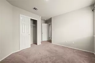 303 Liberty St, Hutto, TX 78634 - Photo 10