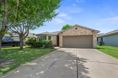 303 Liberty Street, Hutto, TX 78634 - Photo 2