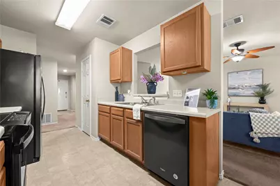 303 Liberty Street, Hutto, TX 78634 - Photo 20