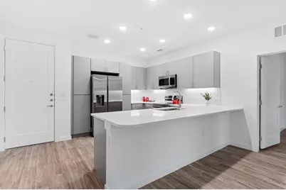 4801 Springdale Drive #2010, Austin, TX 78723 - Photo 6