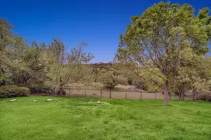 1400 Tom Sawyer Rd, Dripping Springs, TX 78620 - Photo 32