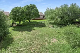 1400 Tom Sawyer Rd, Dripping Springs, TX 78620 - Photo 40