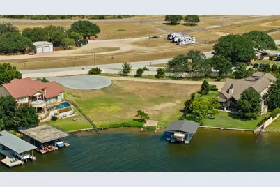 207 Wilderness Drive E, Marble Falls, TX 78654 - Photo 18