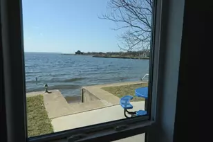 746 E Island Dr, Bluffton, TX 78607 - Photo 30