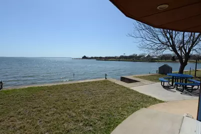 746 E Island Drive, Bluffton, TX 78607 - Photo 36