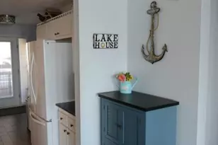 746 E Island Dr, Bluffton, TX 78607 - Photo 10