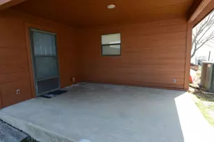 746 E Island Dr, Bluffton, TX 78607 - Photo 32