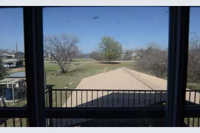 746 E Island Drive, Bluffton, TX 78607 - Photo 28