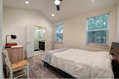 1300 Walnut Avenue #B, Austin, TX 78702 - Photo 10