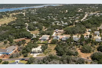 21800 Cardinal Avenue, Lago Vista, TX 78645 - Photo 4