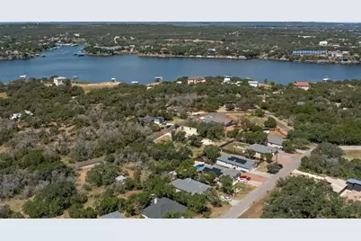 21800 Cardinal Avenue, Lago Vista, TX 78645 - Photo 8