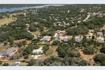 21800 Cardinal Avenue, Lago Vista, TX 78645 - Photo 4