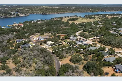 21800 Cardinal Avenue, Lago Vista, TX 78645 - Photo 2
