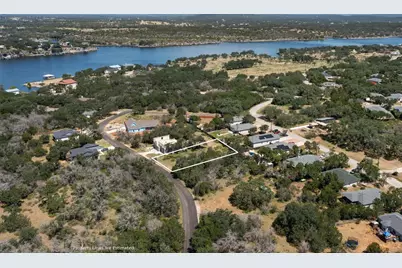 21800 Cardinal Avenue, Lago Vista, TX 78645 - Photo 2