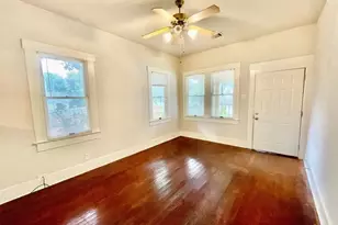 506 E 38th St, Austin, TX 78705 - Photo 6