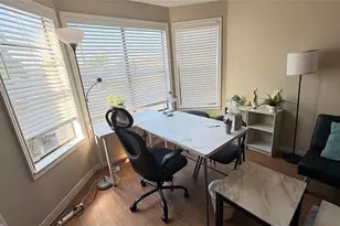 915 W 23rd St, Austin, TX 78705 - Photo 4