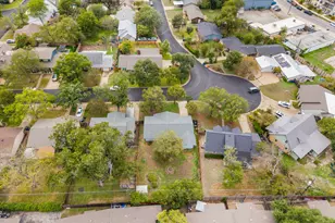 2008 Vallejo St, Austin, TX 78757 - Photo 24