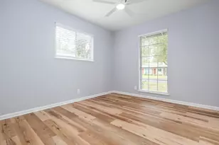 2008 Vallejo St, Austin, TX 78757 - Photo 6