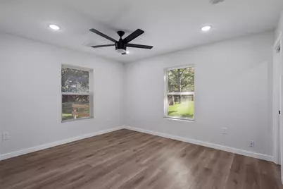 313 Charles Street, Rockdale, TX 76567 - Photo 18