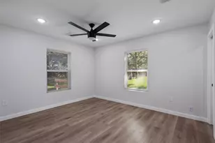 313 Charles St, Rockdale, TX 76567 - Photo 18