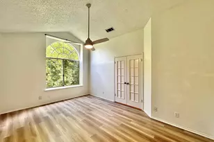 806 Minturn Ln, Austin, TX 78748 - Photo 12
