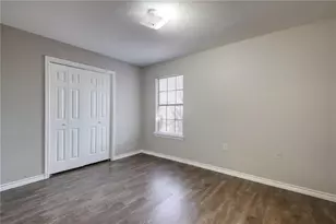 200 Hall Dr, Elgin, TX 78621 - Photo 8