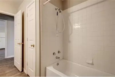 200 Hall Drive #B, Elgin, TX 78621 - Photo 6