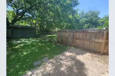 309 S Guadalupe Street #C, Lockhart, TX 78644 - Photo 10