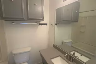 309 S Guadalupe St, Lockhart, TX 78644 - Photo 20