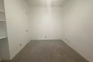 309 S Guadalupe St, Lockhart, TX 78644 - Photo 12